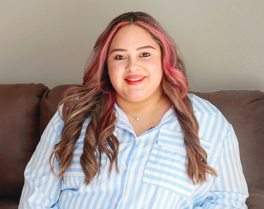 Mariza Gutierrez, Administrative Assistant